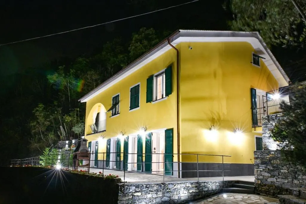 Vespa Apartments Moneglia