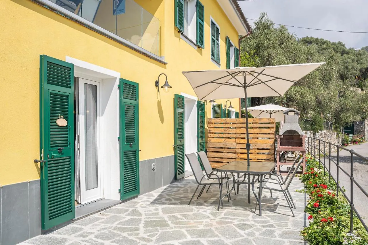 Vespa Apartments Moneglia Italie