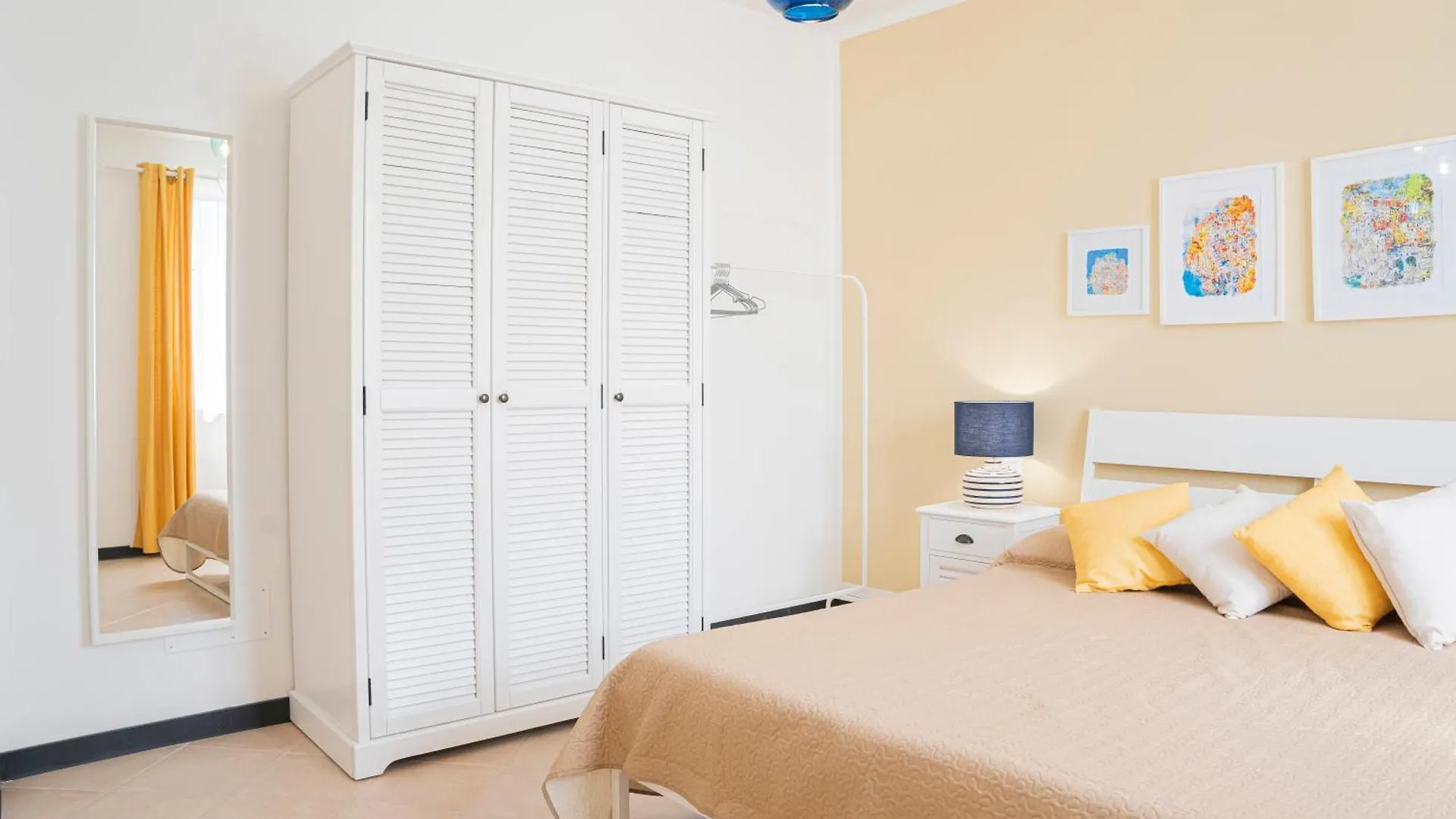 Vespa Apartments Moneglia