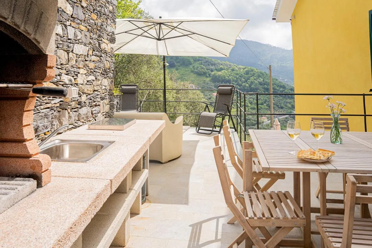 Vespa Apartments Moneglia