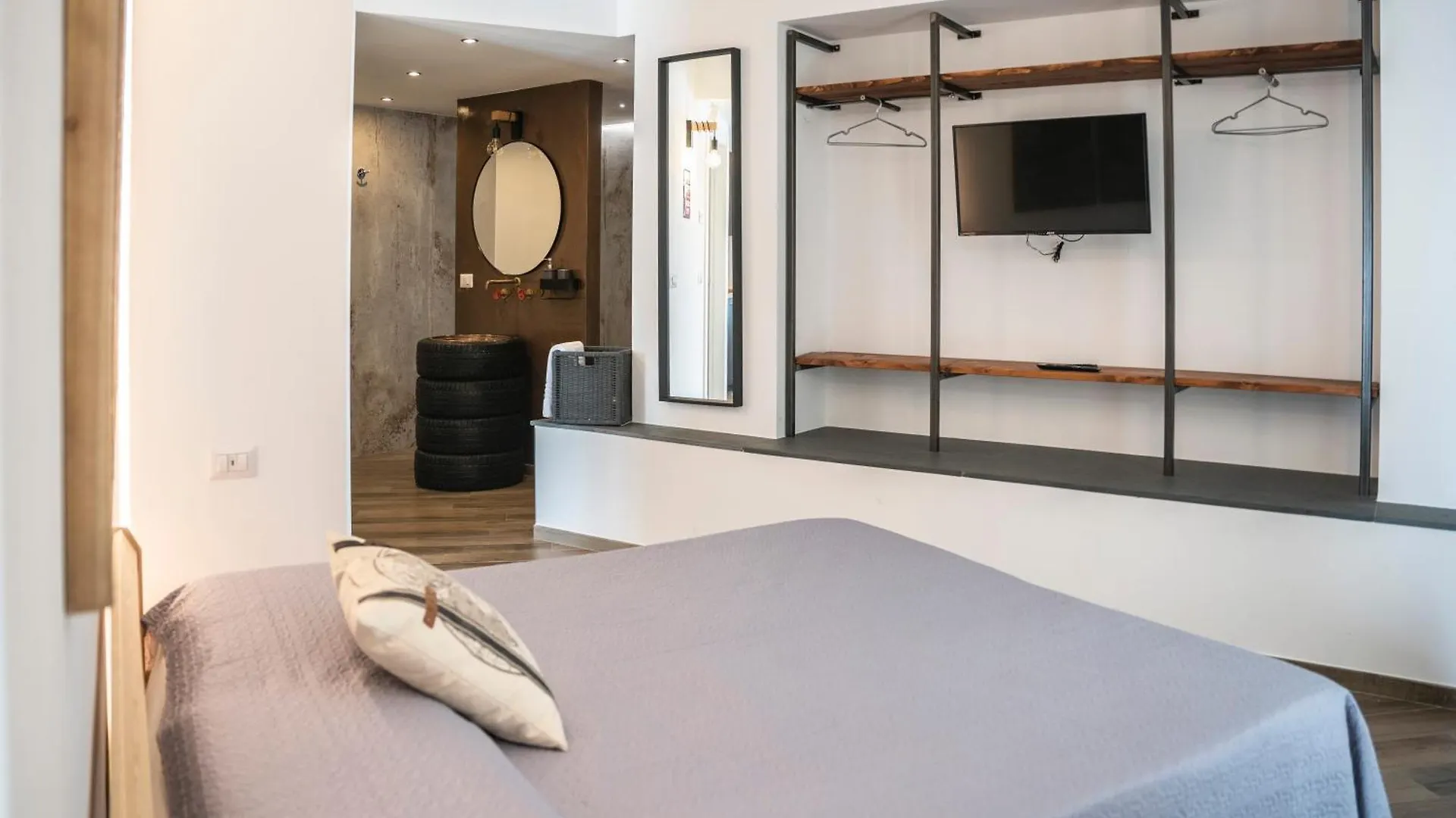 Vespa Apartments Moneglia Italy